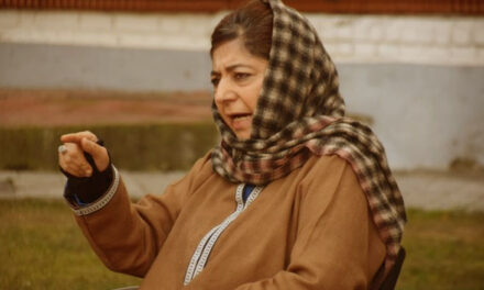 جموں و کشمیر میں کاغذات مانگ کر انتظامیہ لوگوں کا جینا محال کر رہی: محبوبہ مفتی