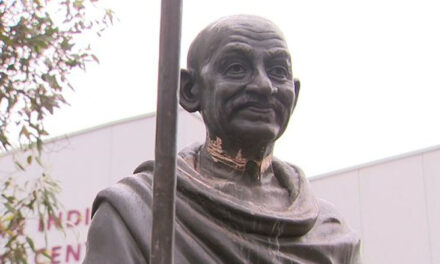 آسٹریلیا میں مہاتما گاندھی کے آدم قد مجسمہ کو نقصان پہنچائے جانے سے وزیر اعظم اسکاٹ ماریسن حیران