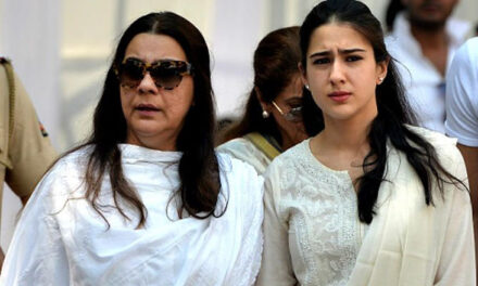 سارہ علی خان اپنی ماں امرتا سنگھ کے ساتھ نہیں کریں گی کوئی فلم، خود بتائی اس کی وجہ