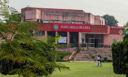 جامعہ ملیہ اسلامیہ کے طلبا اب تک کیمپس نہ کھلنے سے ناراض، شدید احتجاجی مظاہرہ