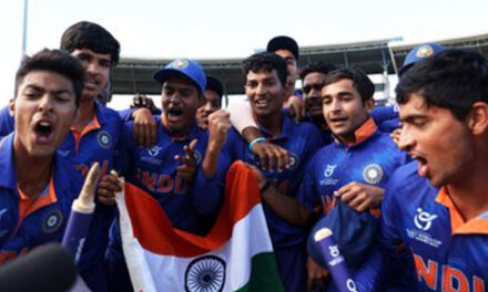 انڈر-19 عالمی کپ: رشید، نشانت، روی اور باوا کی کارکردگی نے ہندوستان کو بنایا چمپئن، لکشمن کو مل گئی ’ویری ویری اسپیشل ٹرافی‘