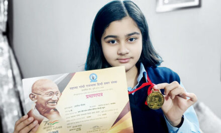 آور لیڈی فاطمہ اسکول کی علیشا زینب نے ’راج بھاشا ہندی مقابلہ‘ میں پہلا مقام حاصل کیا