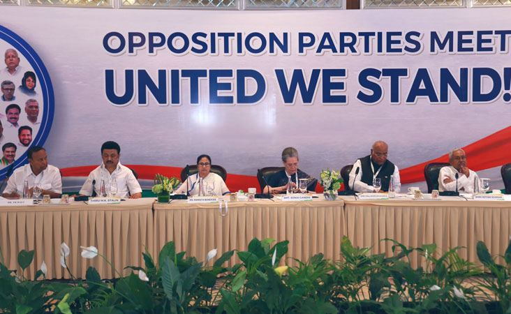 اپوزیشن اتحاد کا نام ’یو پی اے‘ سے بدل کر ’اِنڈیا‘ رکھا گیا، اگلی میٹنگ ممبئی میں